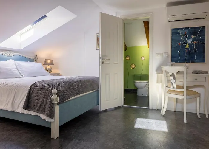 Benecanka Casa Veneziana Bed & Breakfast 4*